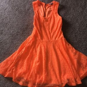 Express Neón Orange dress
